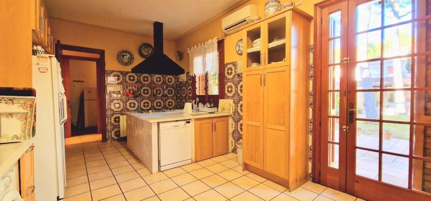 5 slaapkamer Villa te koop in Naquera met zwembad - € 1.500.000 (Ref: 8534558)