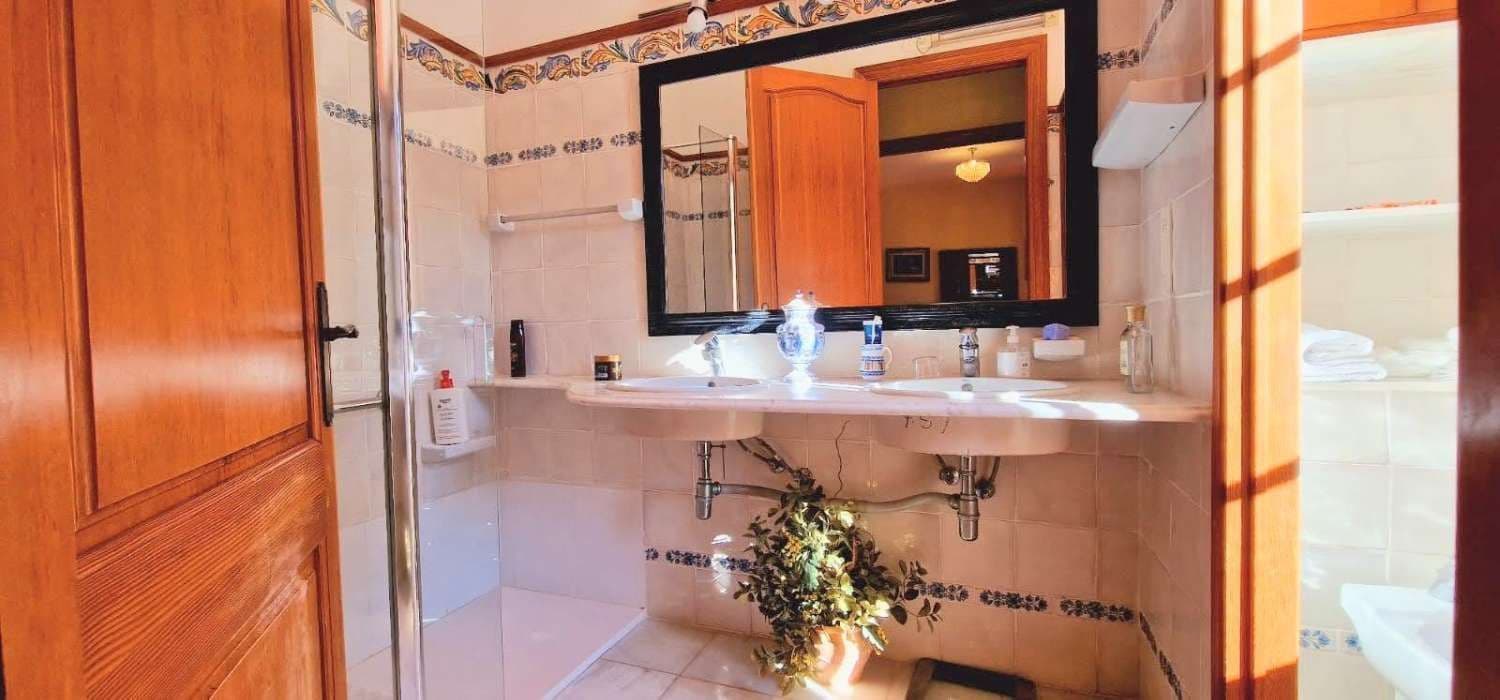 5 slaapkamer Villa te koop in Naquera met zwembad - € 1.500.000 (Ref: 8534558)