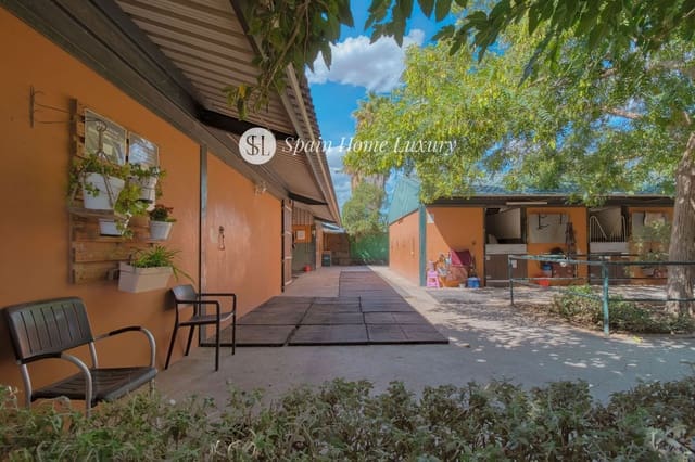 4 sypialnia Willa na sprzedaż w Bétera z basenem garażem - 2 250 000 € (Ref: 8534562)