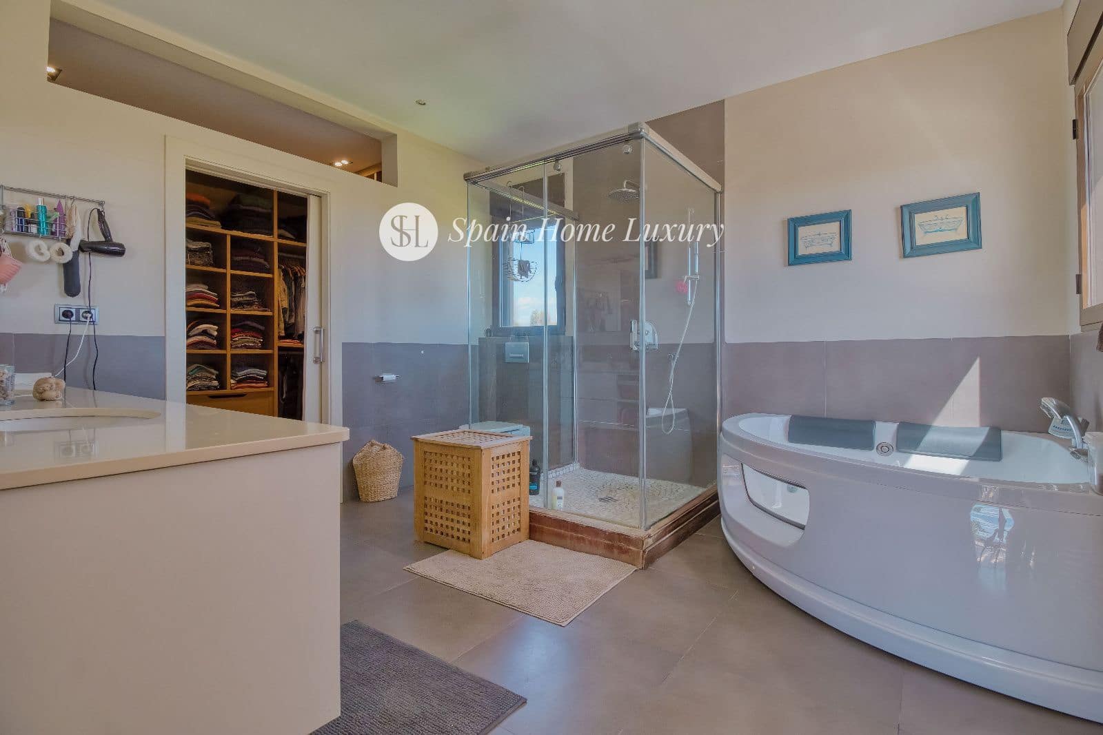 4 soverom Villa til salgs i Betera med svømmebasseng garasje - € 2 250 000 (Ref: 8534562)