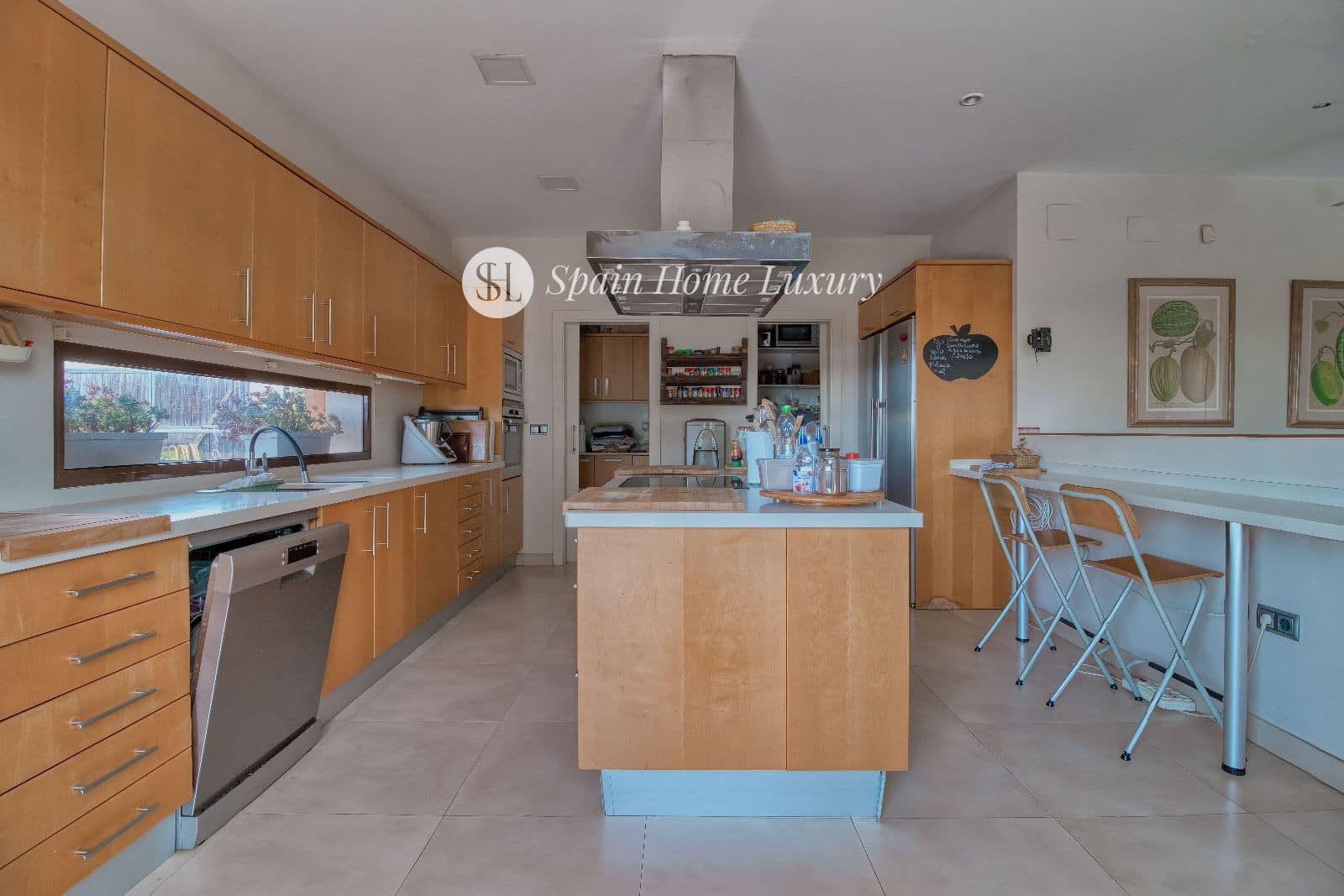 4 soverom Villa til salgs i Betera med svømmebasseng garasje - € 2 250 000 (Ref: 8534562)