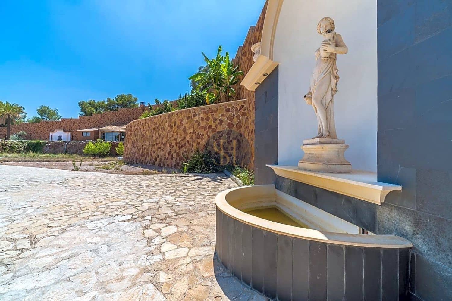 1 soverom Villa til salgs i Pucol med svømmebasseng garasje - € 1 900 000 (Ref: 8534576)