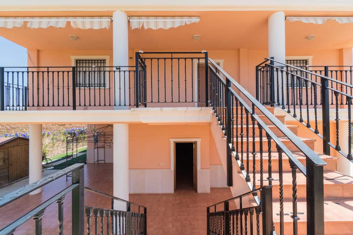 6 soverom Villa til salgs i Naquera med svømmebasseng - € 495 000 (Ref: 8534581)