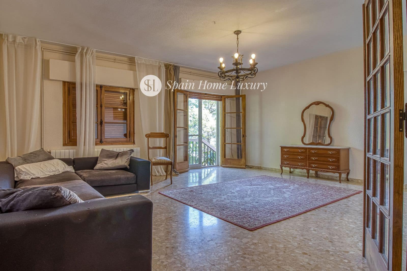 5 soveværelse Villa til salg i Sagunto / Sagunt med swimmingpool garage - € 630.000 (Ref: 8539898)