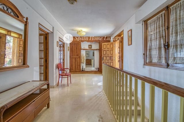 5 bedroom Villa for sale in Sagunto / Sagunt with pool garage - € 630,000 (Ref: 8539898)