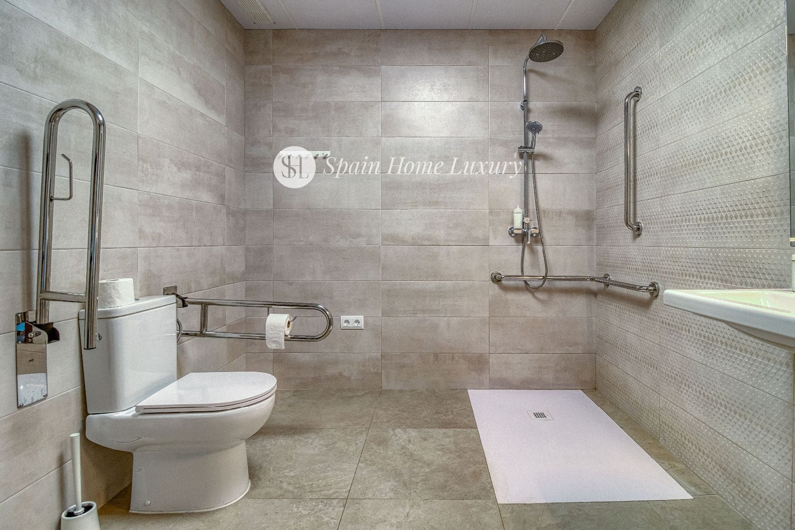 12 soveværelse Villa til salg i Favara med swimmingpool - € 5.000.000 (Ref: 8565471)