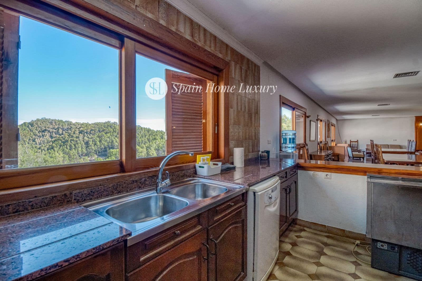 12 soveværelse Villa til salg i Favara med swimmingpool - € 5.000.000 (Ref: 8565471)