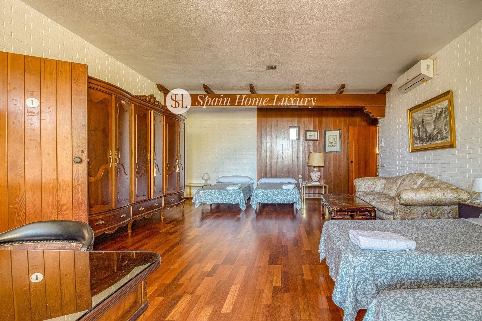 12 soveværelse Villa til salg i Favara med swimmingpool - € 5.000.000 (Ref: 8565471)