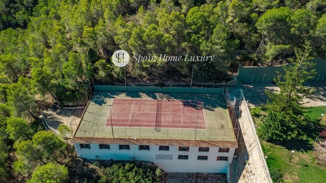 Chalet de 12 habitaciones en Favara en venta con piscina - 5.000.000 € (Ref: 8565471)