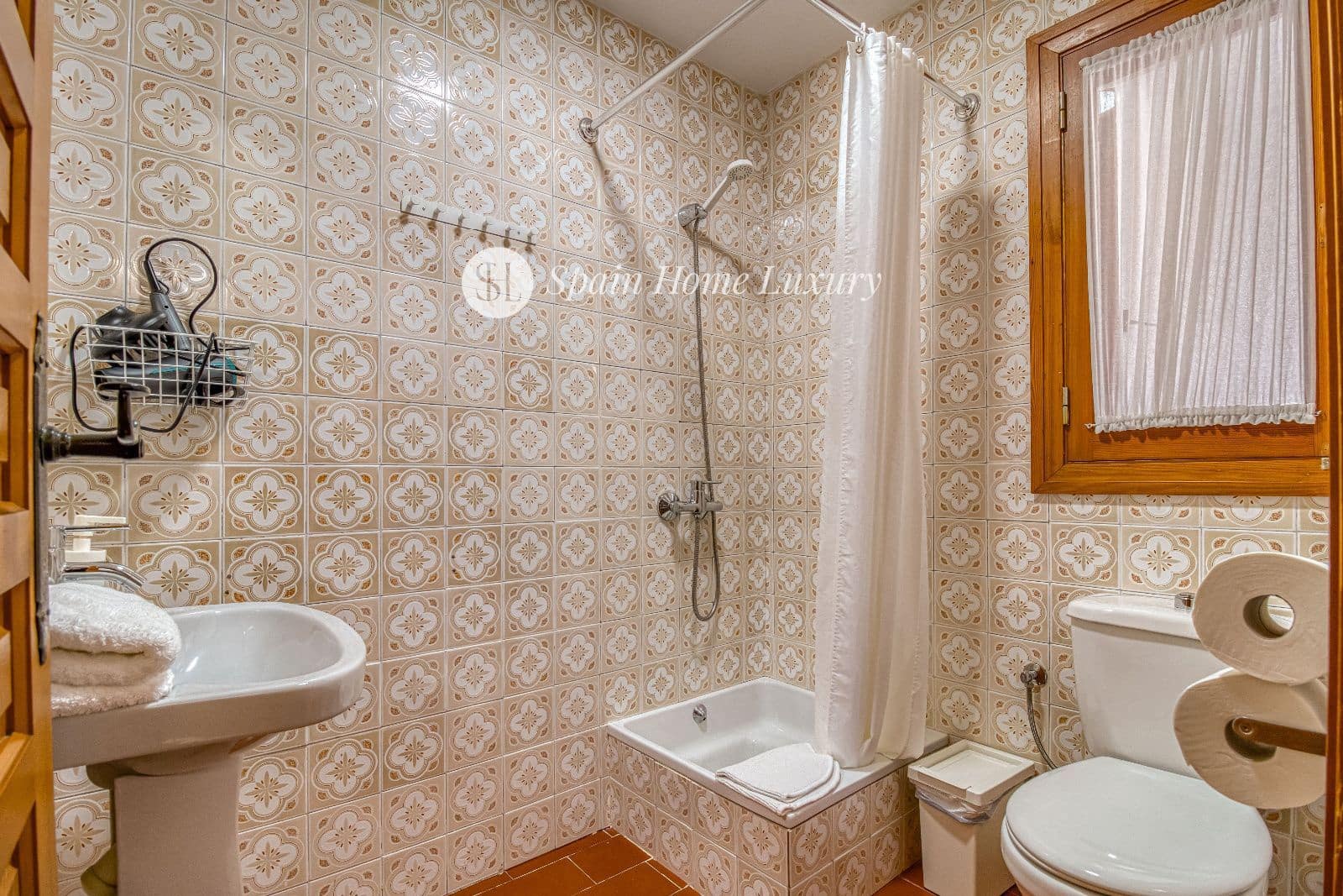 12 soveværelse Villa til salg i Favara med swimmingpool - € 5.000.000 (Ref: 8565471)