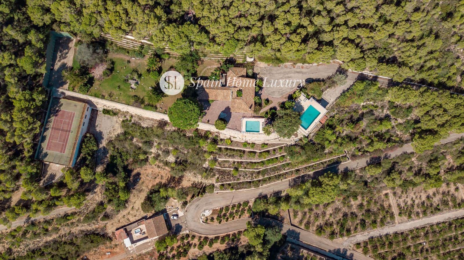 12 soveværelse Villa til salg i Favara med swimmingpool - € 5.000.000 (Ref: 8565471)