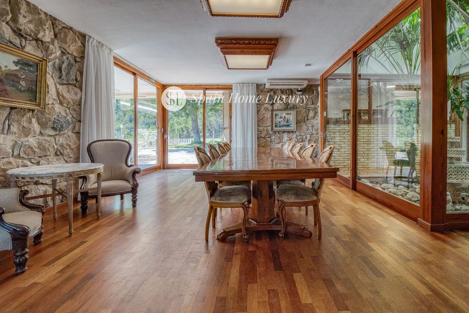 12 soveværelse Villa til salg i Favara med swimmingpool - € 5.000.000 (Ref: 8565471)