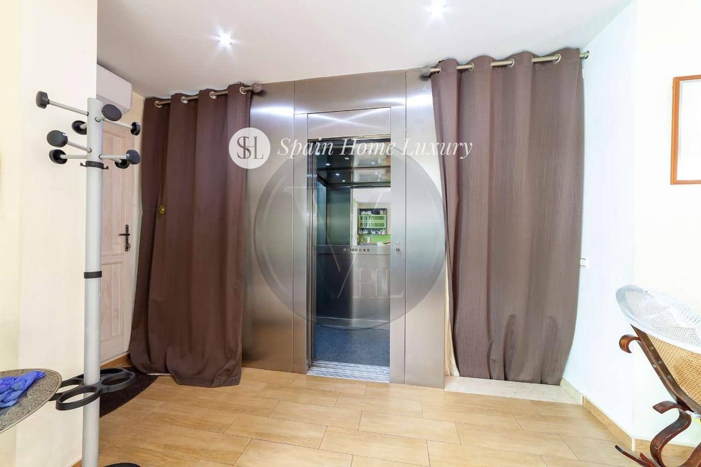 5 soveværelse Villa til salg i Alzira - € 525.000 (Ref: 8566277)