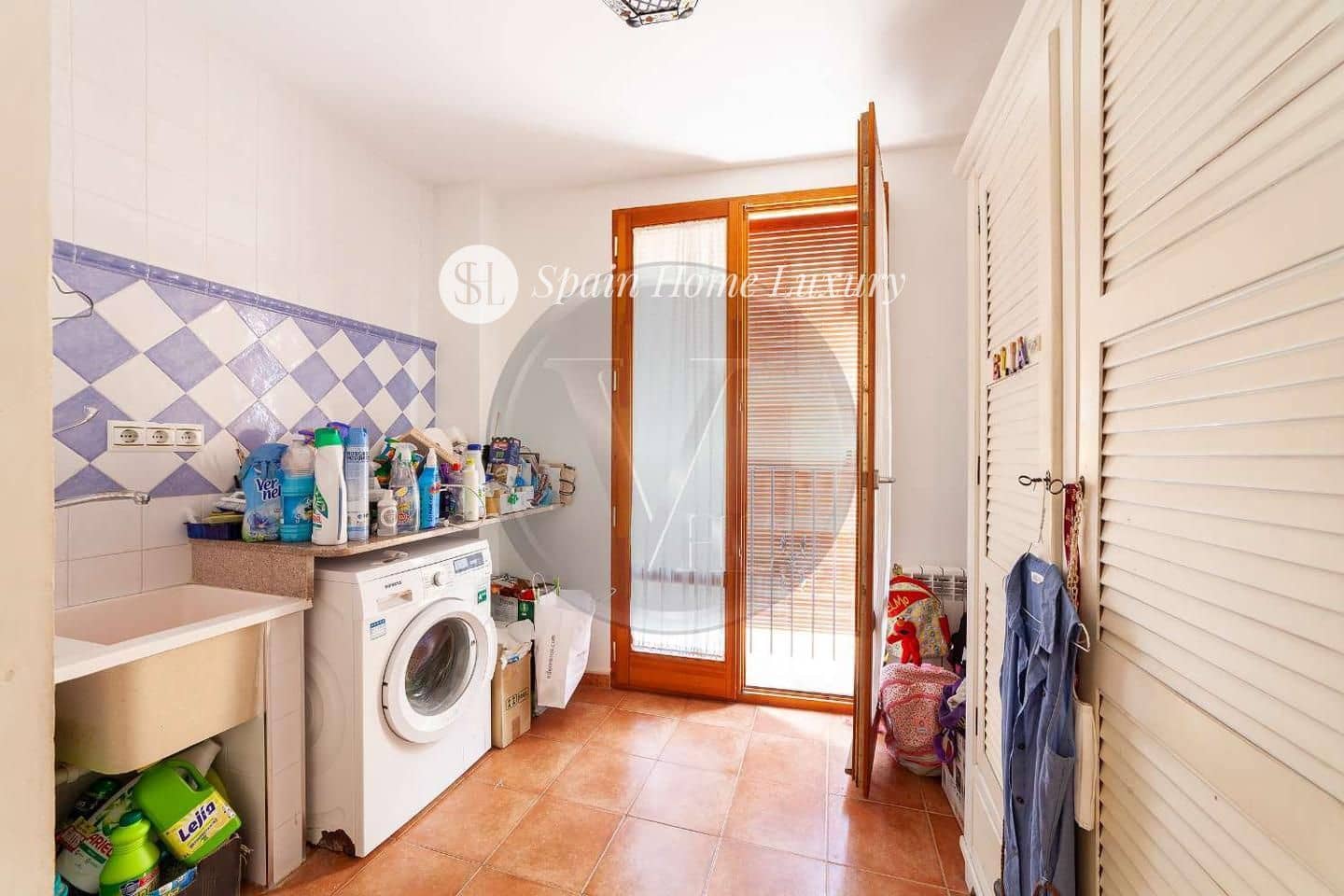 5 soveværelse Villa til salg i Alzira - € 525.000 (Ref: 8566277)