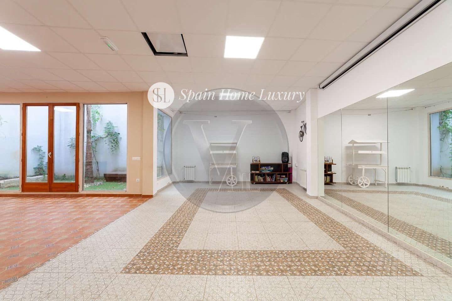 5 soveværelse Villa til salg i Alzira - € 525.000 (Ref: 8566277)