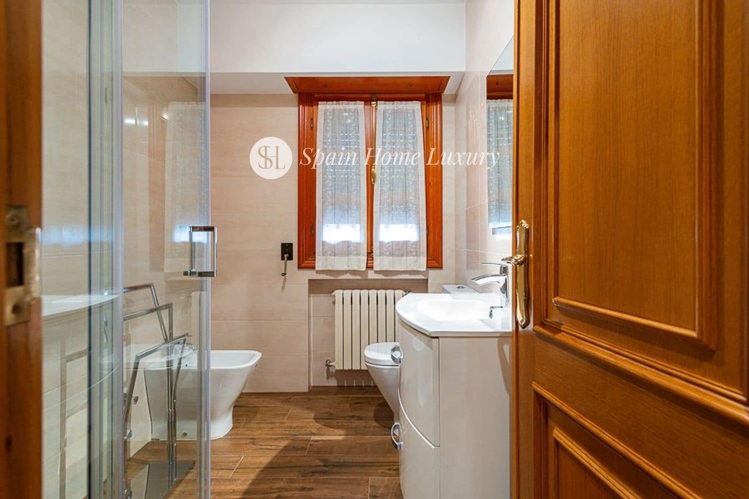 8 makuuhuone Huvila myytävänä paikassa L'Eliana mukana uima-altaan 
autotalli - 2 175 000 € (Ref: 8581835)