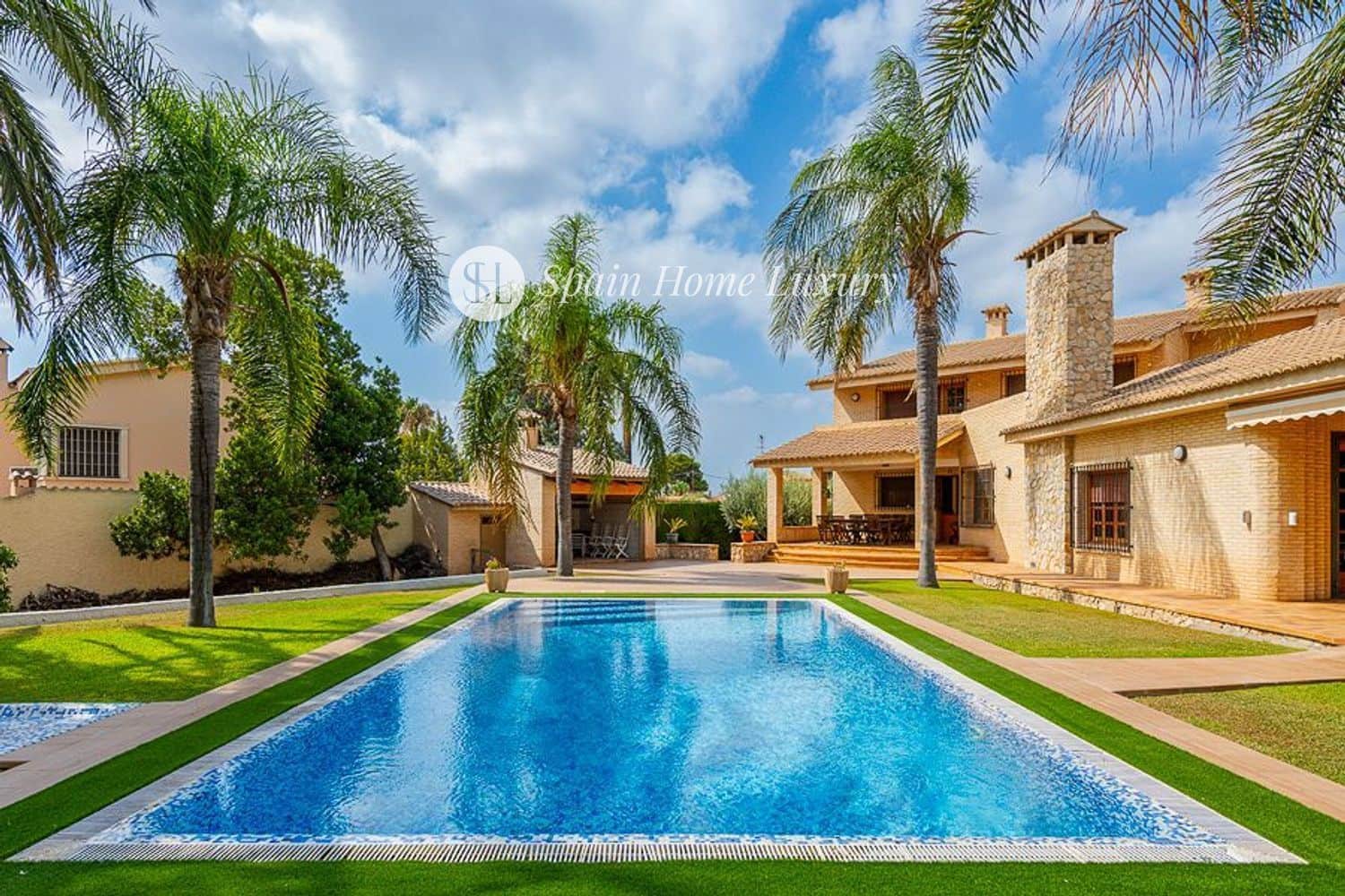 8 makuuhuone Huvila myytävänä paikassa L'Eliana mukana uima-altaan 
autotalli - 2 175 000 € (Ref: 8581835)