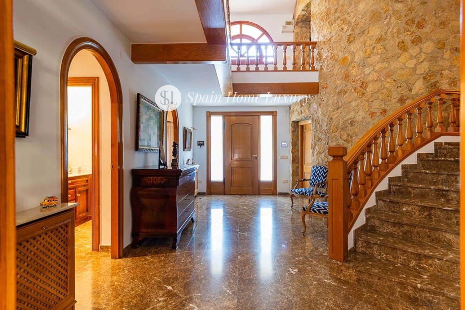 8 makuuhuone Huvila myytävänä paikassa L'Eliana mukana uima-altaan 
autotalli - 2 175 000 € (Ref: 8581835)