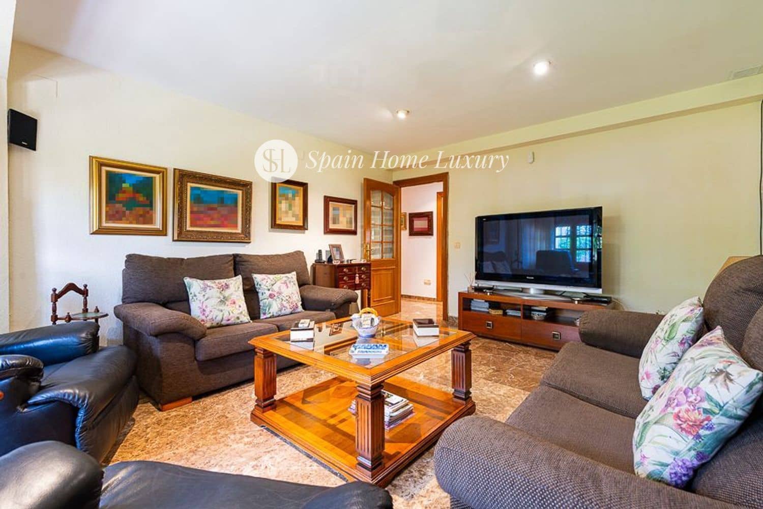 8 makuuhuone Huvila myytävänä paikassa L'Eliana mukana uima-altaan 
autotalli - 2 175 000 € (Ref: 8581835)