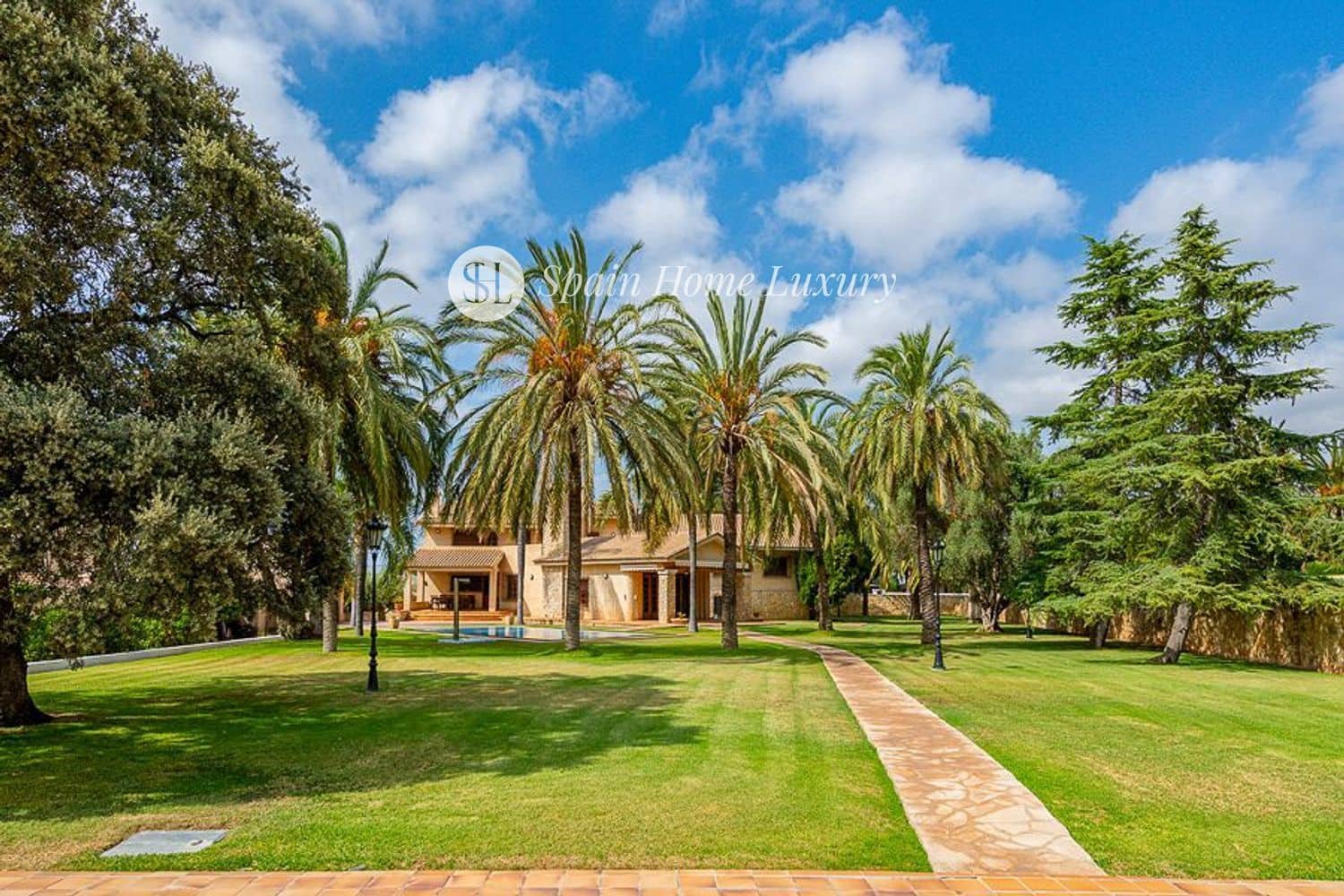 8 makuuhuone Huvila myytävänä paikassa L'Eliana mukana uima-altaan 
autotalli - 2 175 000 € (Ref: 8581835)