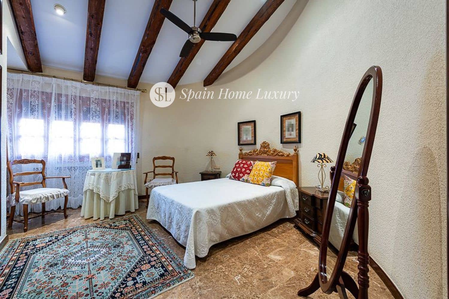 8 makuuhuone Huvila myytävänä paikassa L'Eliana mukana uima-altaan 
autotalli - 2 175 000 € (Ref: 8581835)