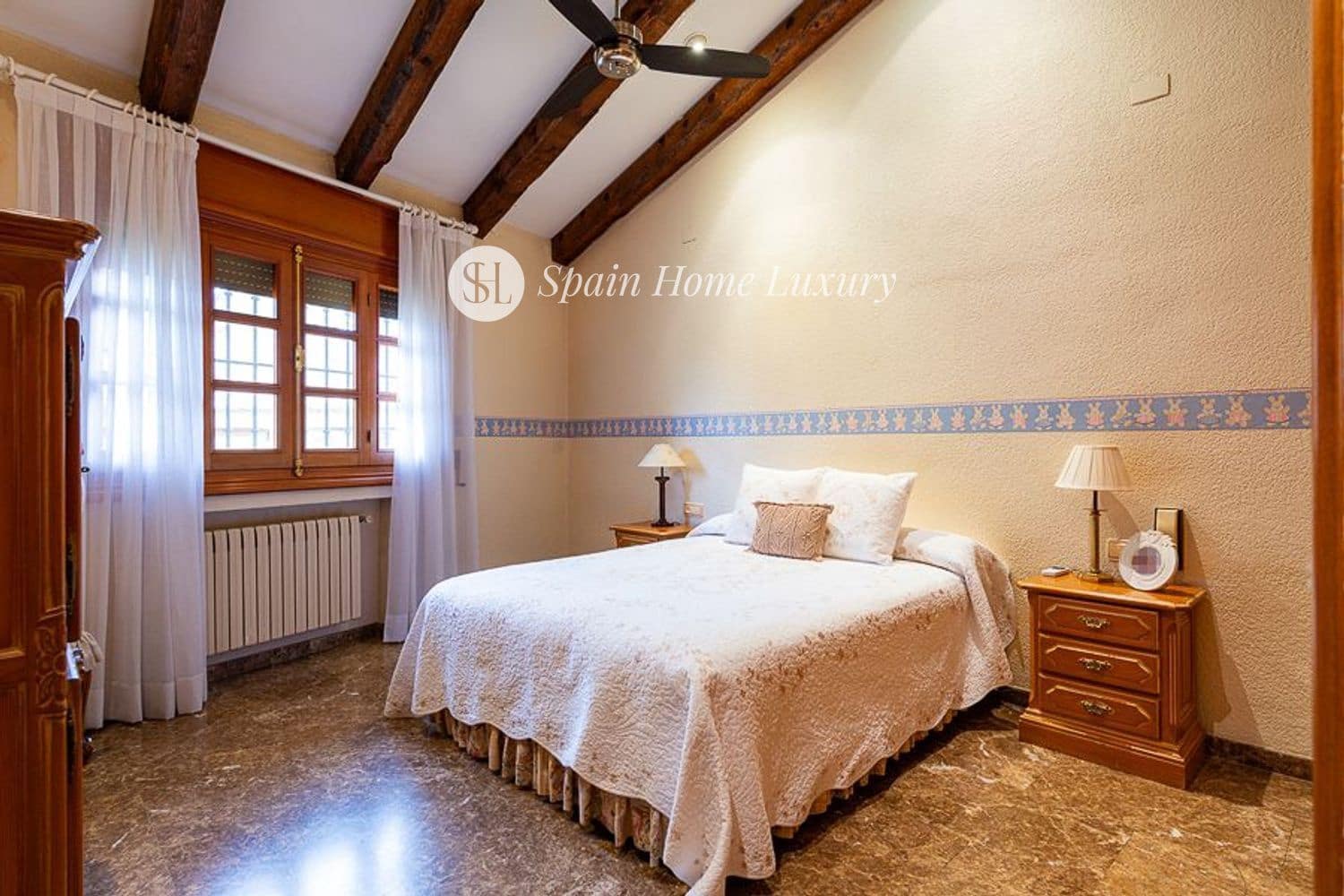 8 makuuhuone Huvila myytävänä paikassa L'Eliana mukana uima-altaan 
autotalli - 2 175 000 € (Ref: 8581835)