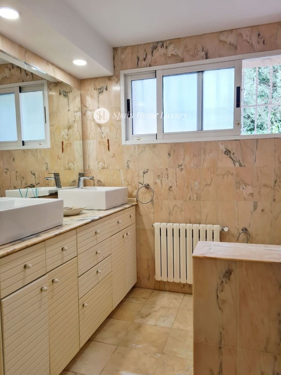 7 camera da letto Villa in vendita in La Pobla de Vallbona con piscina garage - 670.000 € (Rif: 8607740)