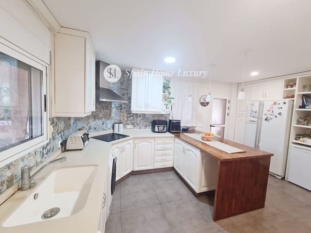 7 soveværelse Villa til salg i La Pobla de Vallbona med swimmingpool garage - € 670.000 (Ref: 8607740)