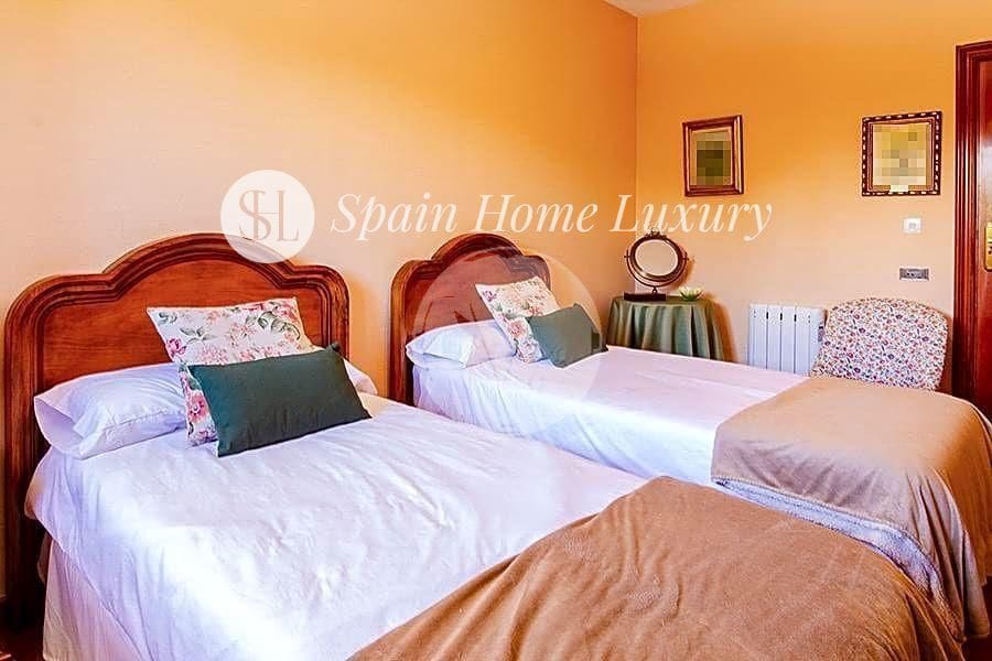 8 soverom Villa til salgs i Betera - € 1 400 000 (Ref: 8610096)