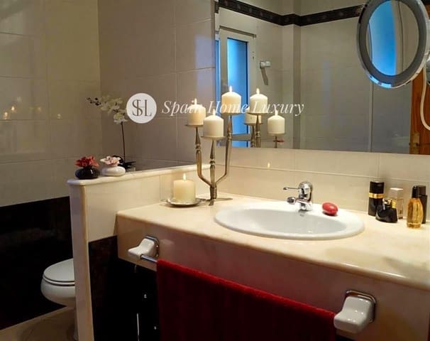 7 soverom Villa til salgs i Oliva Pueblo, Oliva med svømmebasseng - € 1 650 000 (Ref: 8658927)