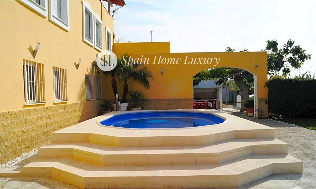 7 soverom Villa til salgs i Oliva med svømmebasseng - € 1 650 000 (Ref: 8658927)