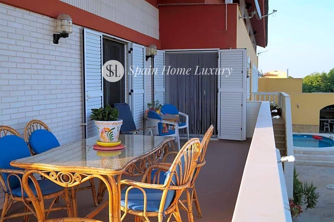 7 soverom Villa til salgs i Oliva med svømmebasseng - € 1 650 000 (Ref: 8658927)