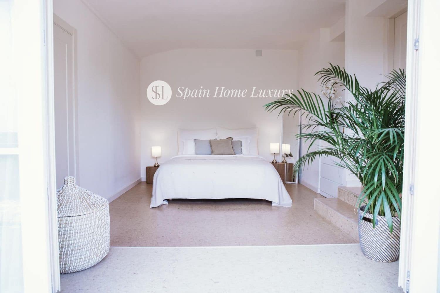 16 soverom Villa til salgs i Naquera med svømmebasseng garasje - € 3 650 000 (Ref: 8670945)