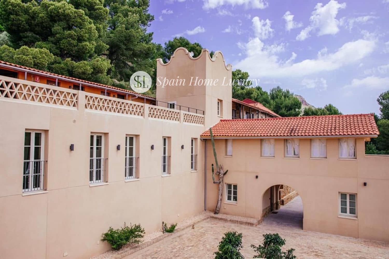 16 soverom Villa til salgs i Naquera med svømmebasseng garasje - € 3 650 000 (Ref: 8670945)