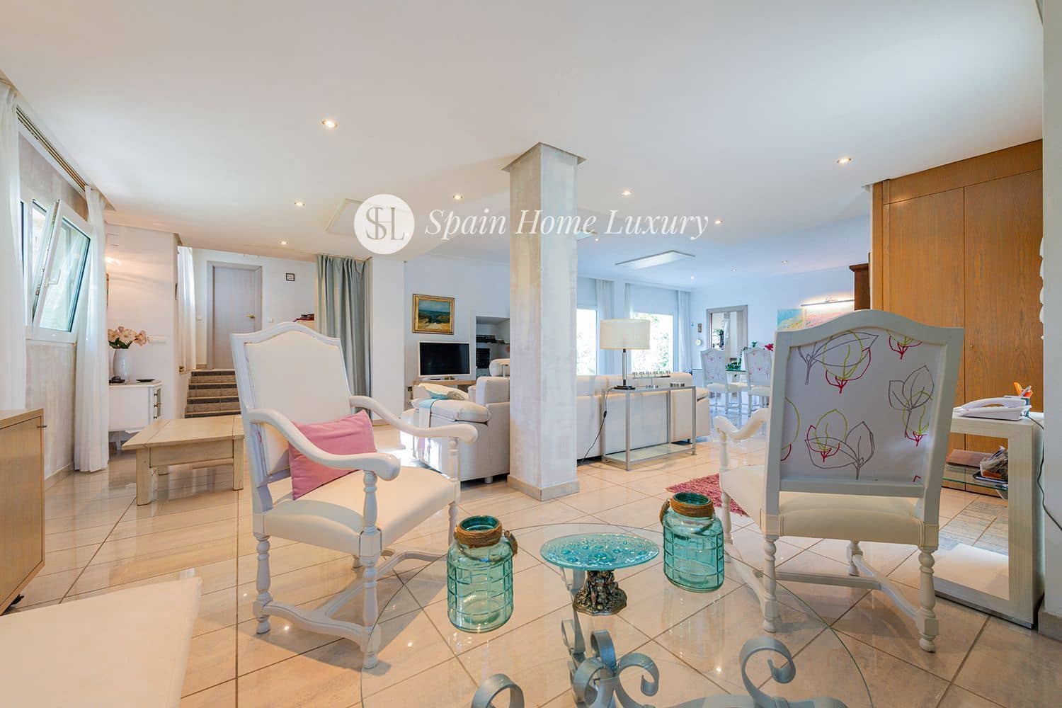 5 soveværelse Villa til salg i La Pobla de Vallbona med swimmingpool garage - € 875.000 (Ref: 8678496)