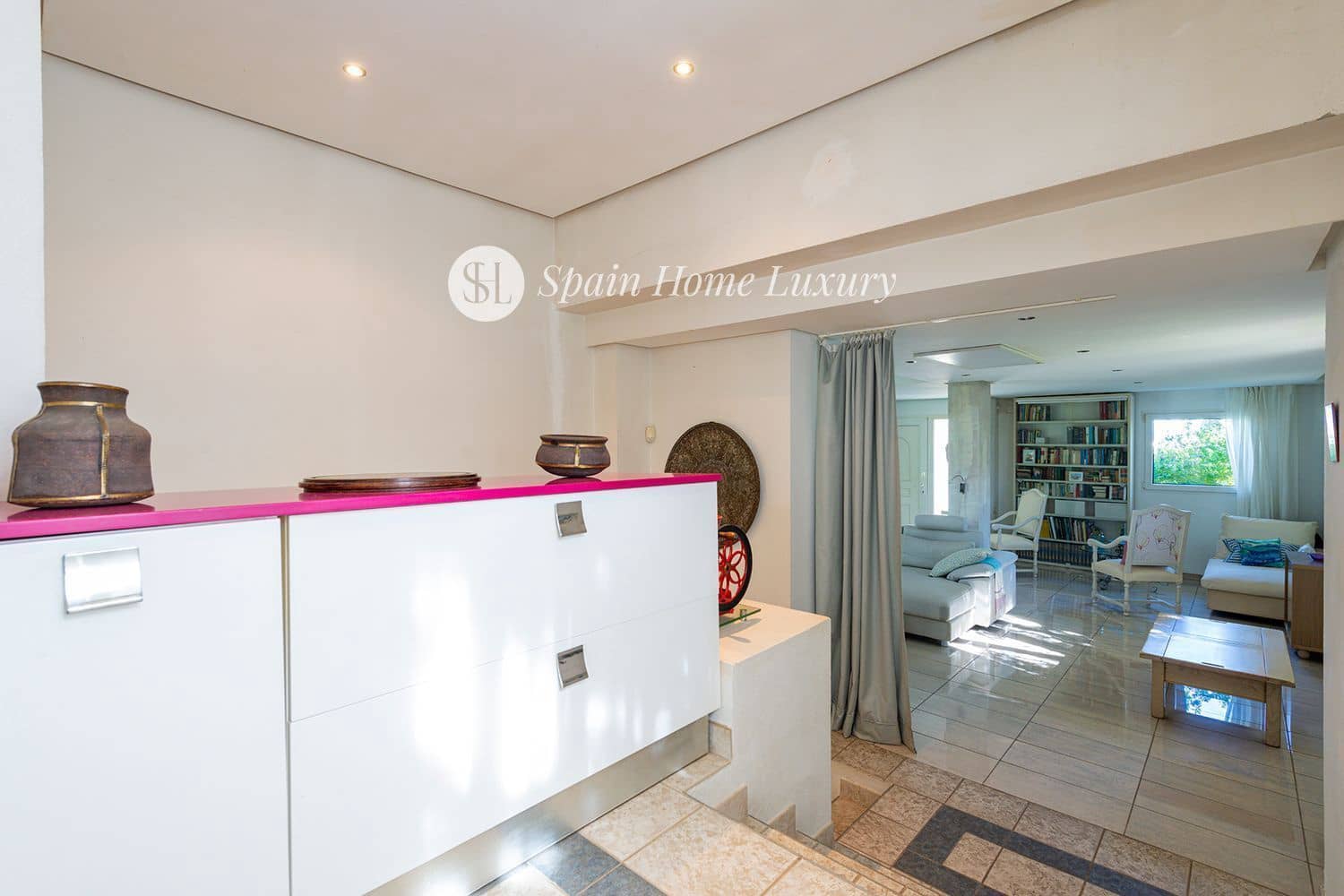 5 soveværelse Villa til salg i La Pobla de Vallbona med swimmingpool garage - € 875.000 (Ref: 8678496)