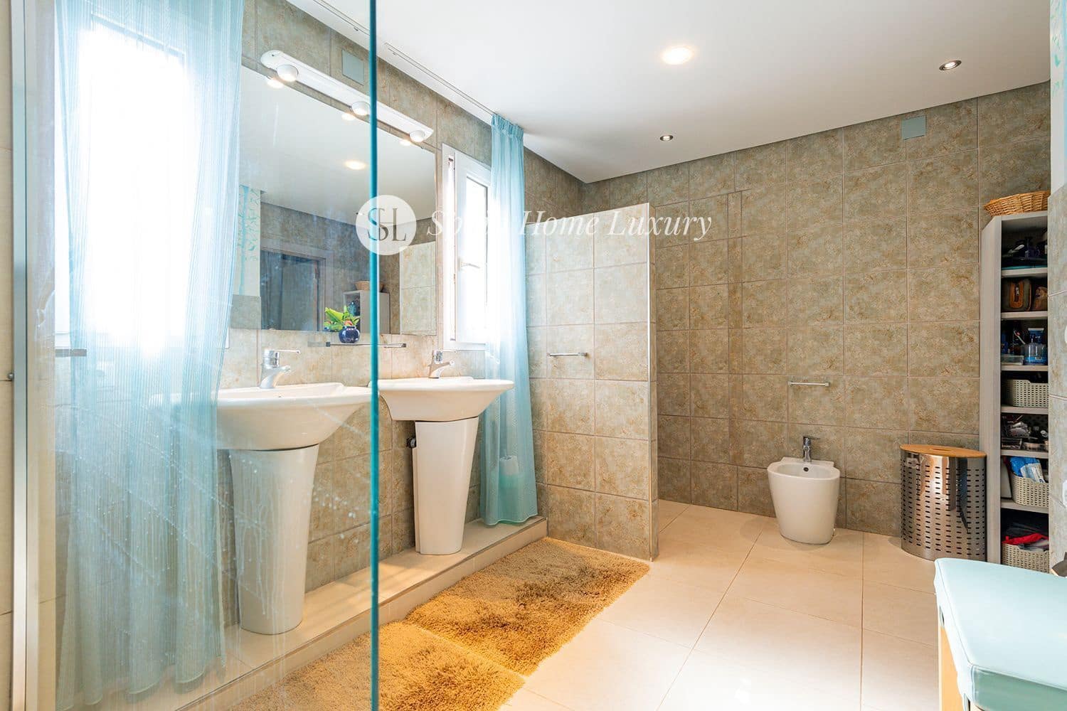 5 soveværelse Villa til salg i La Pobla de Vallbona med swimmingpool garage - € 875.000 (Ref: 8678496)