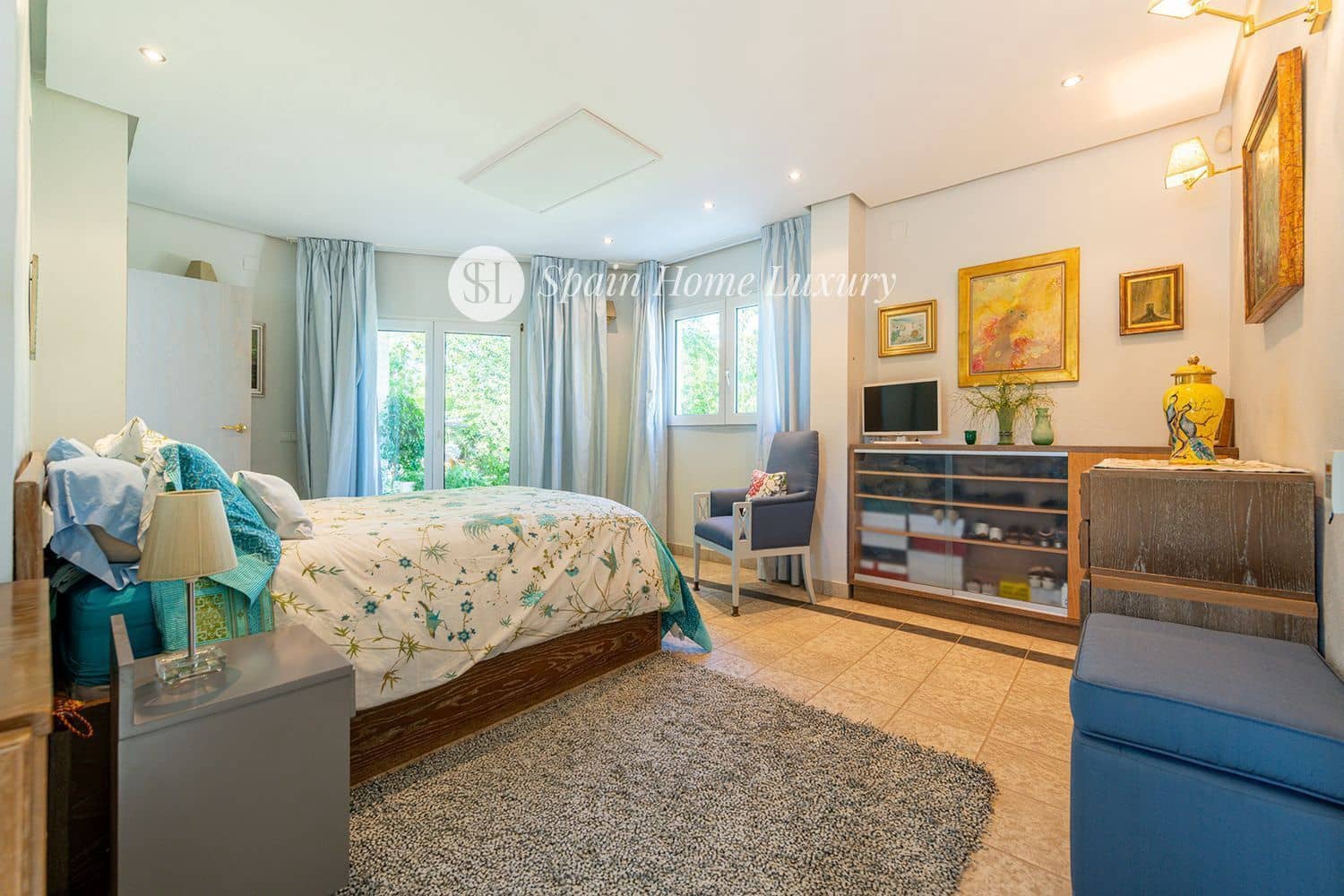 5 soveværelse Villa til salg i La Pobla de Vallbona med swimmingpool garage - € 875.000 (Ref: 8678496)