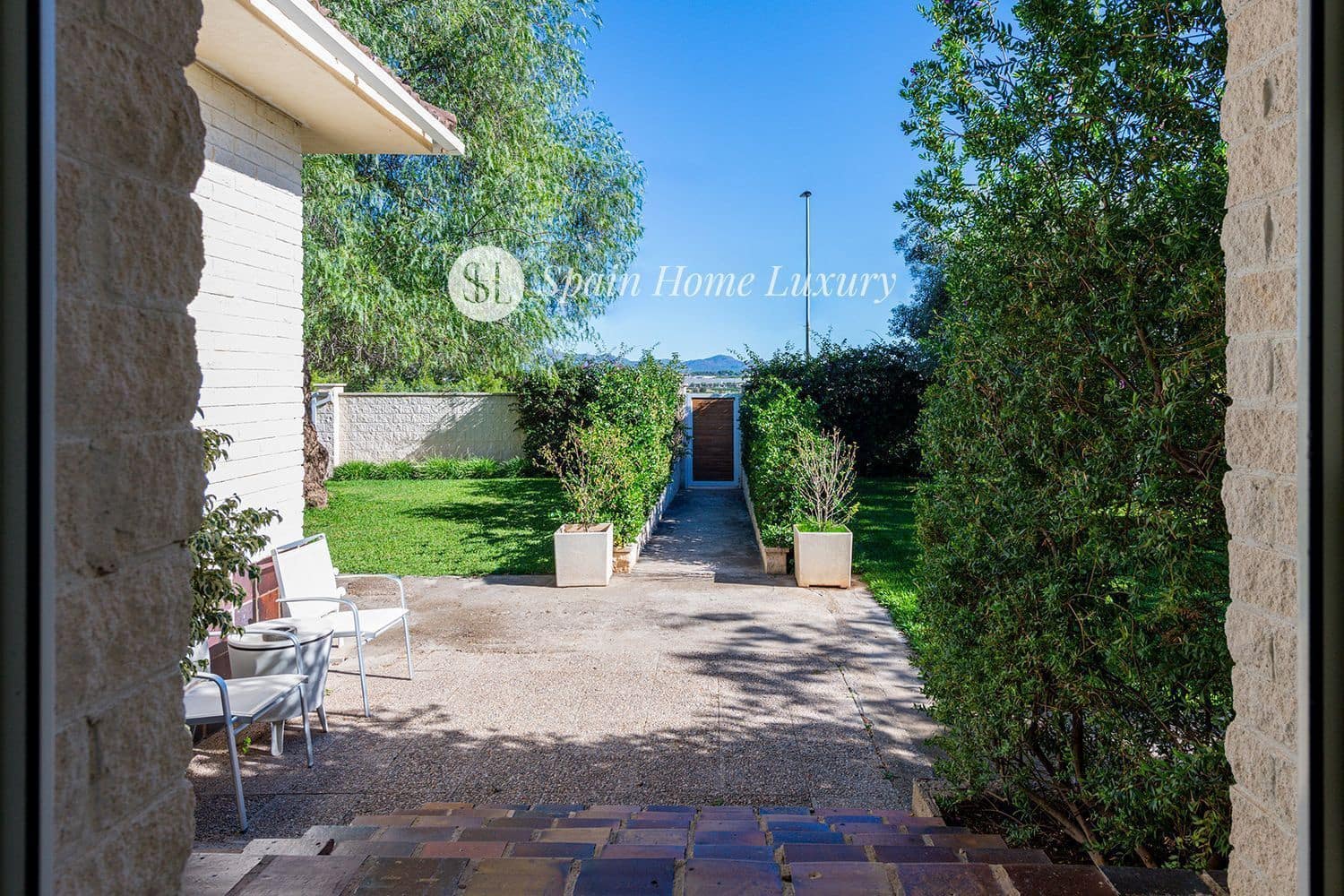 5 soveværelse Villa til salg i La Pobla de Vallbona med swimmingpool garage - € 875.000 (Ref: 8678496)