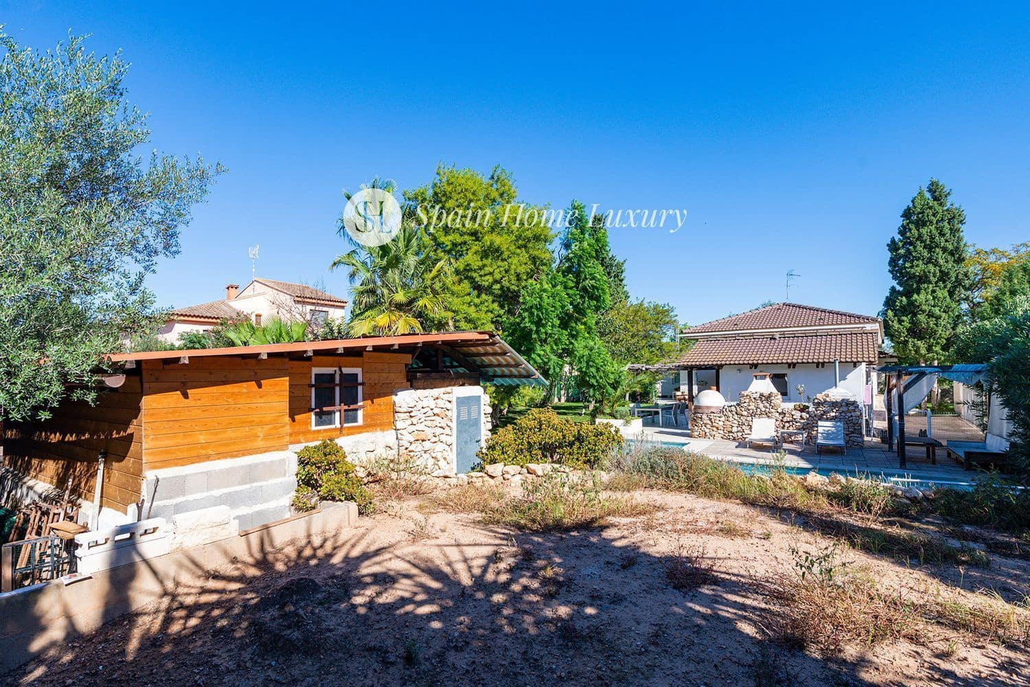 5 soveværelse Villa til salg i La Pobla de Vallbona med swimmingpool garage - € 875.000 (Ref: 8678496)