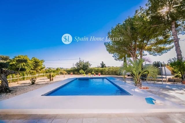 5 chambre Villa/Maison à vendre à Teulada Pueblo, Teulada-Moraira avec piscine garage - 780 000 € (Ref: 8690887)