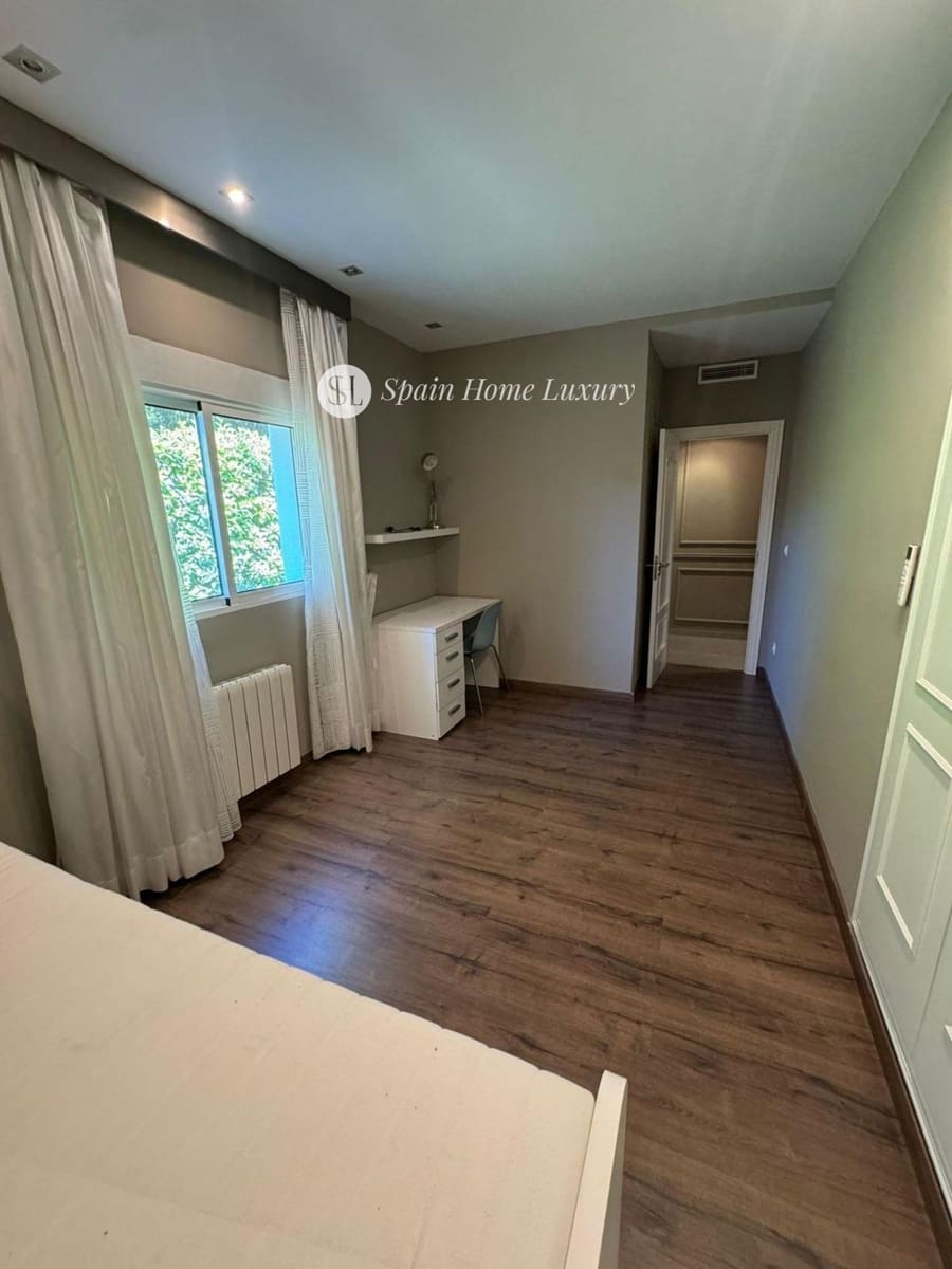 4 soverom Villa til salgs i Betera med svømmebasseng garasje - € 875 000 (Ref: 8698754)