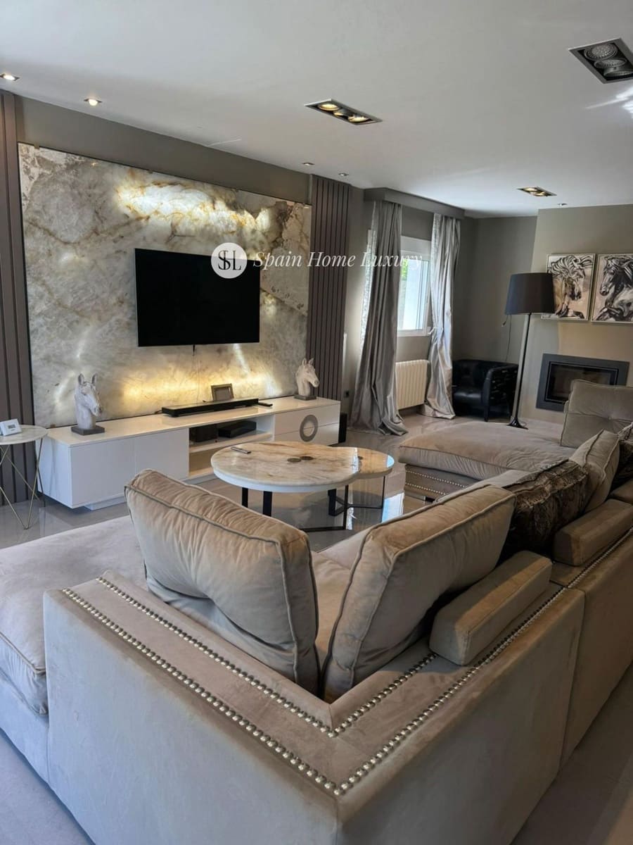 4 soverom Villa til salgs i Betera med svømmebasseng garasje - € 875 000 (Ref: 8698754)