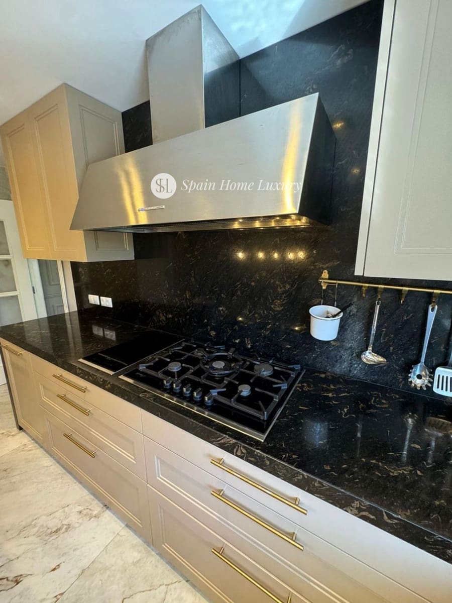 4 soverom Villa til salgs i Betera med svømmebasseng garasje - € 875 000 (Ref: 8698754)