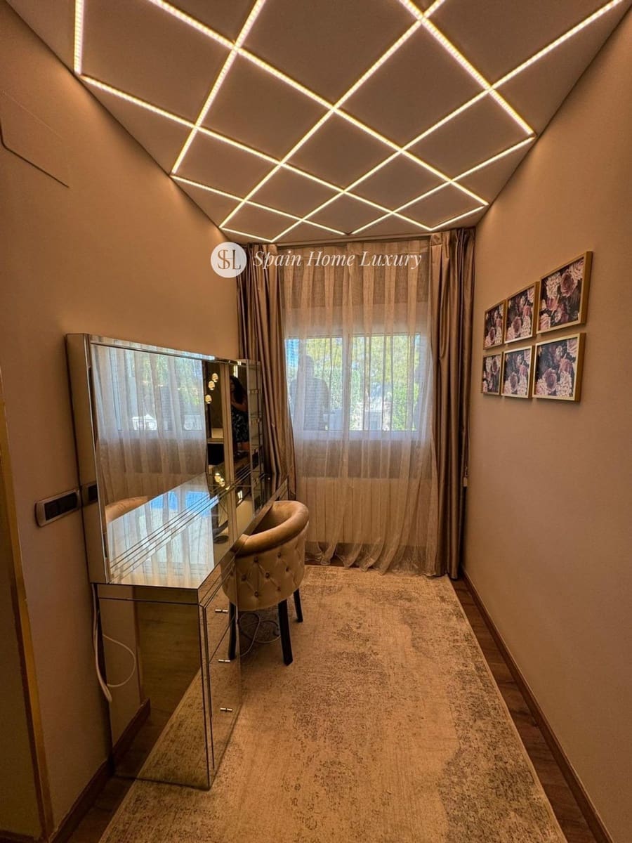 4 soverom Villa til salgs i Betera med svømmebasseng garasje - € 875 000 (Ref: 8698754)