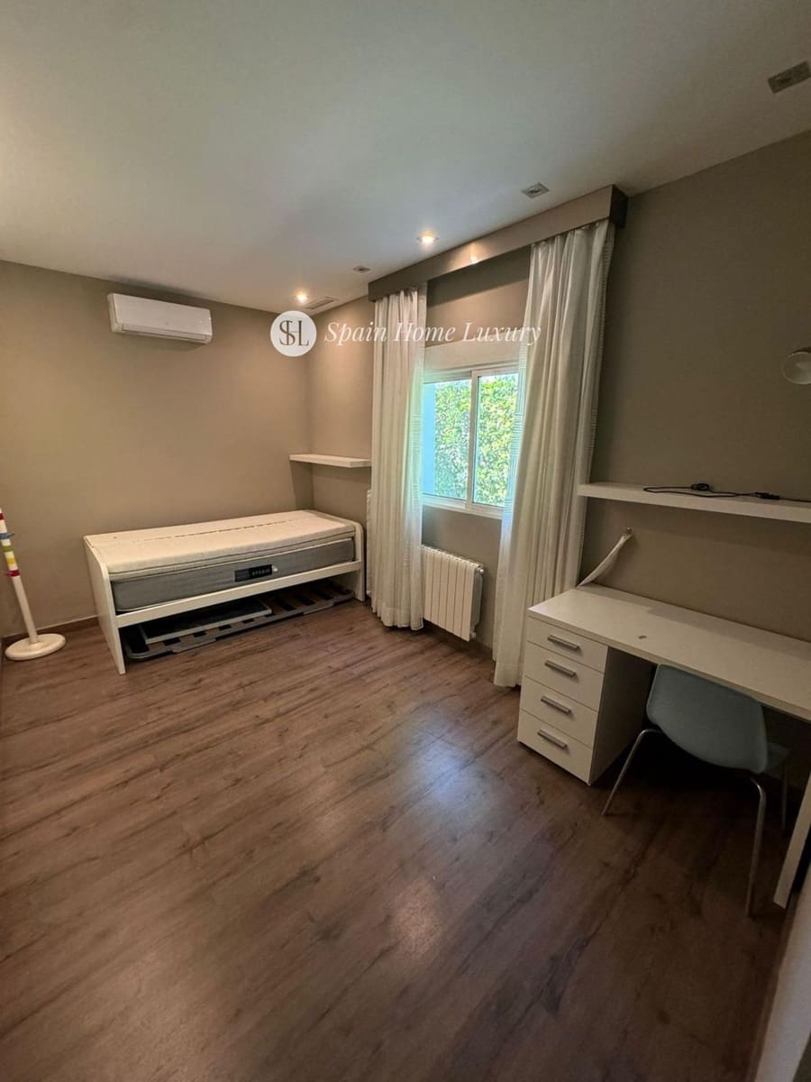 4 soverom Villa til salgs i Betera med svømmebasseng garasje - € 875 000 (Ref: 8698754)