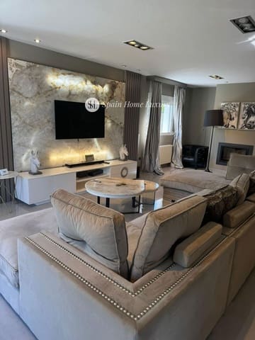 4 makuuhuone Huvila myytävänä paikassa Bétera mukana uima-altaan 
autotalli - 875 000 € (Ref: 8698754)