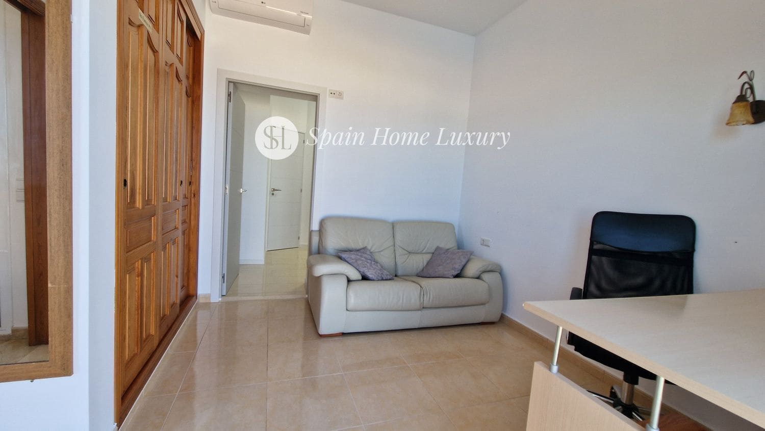 5 soverom Villa til salgs i Cumbre del Sol med svømmebasseng garasje - € 710 000 (Ref: 8705366)