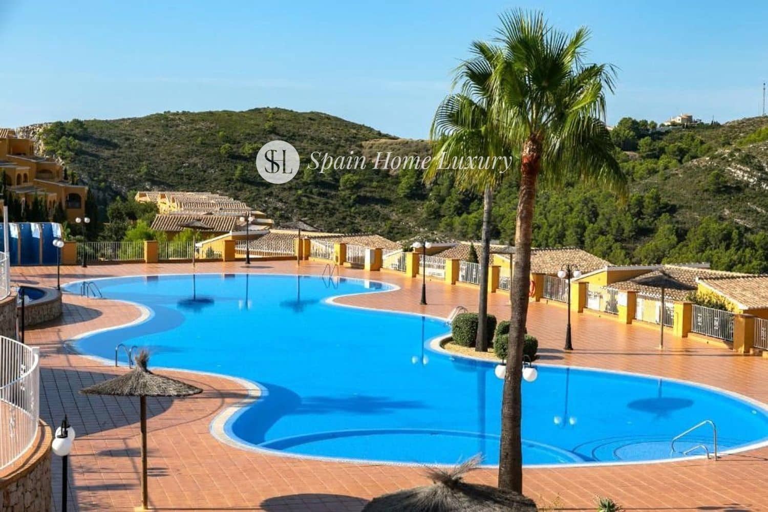 2 bedroom Flat for sale in Cumbre del Sol with pool - € 355,000 (Ref: 8746363)