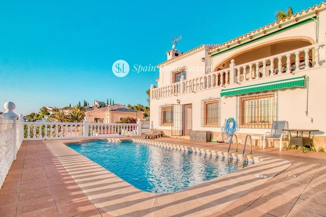 3 soveværelse Villa til salg i Partides comunes - Adsubia, Javea / Xàbia med swimmingpool - € 659.000 (Ref: 8855412)